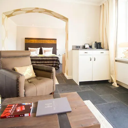 Hof Galerie 4* מורסום