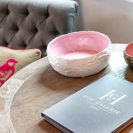 Hof Galerie מלון 4*