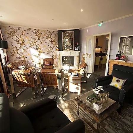 Hof Galerie Hotel Morsum (Sylt)