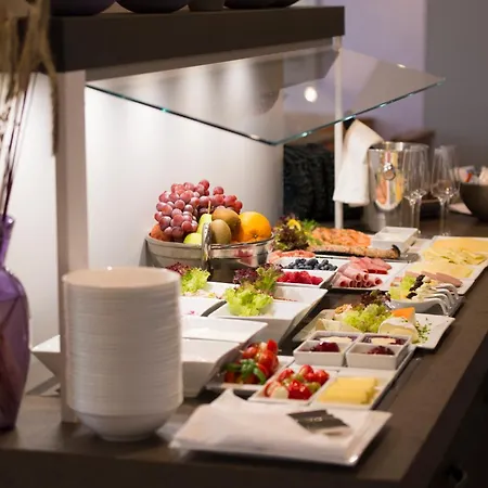 Hof Galerie מלון מורסום