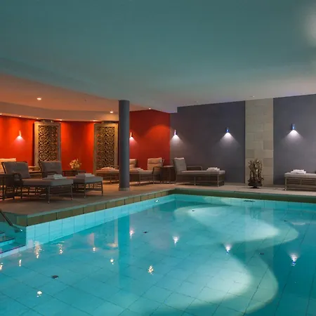 Hof Galerie מלון