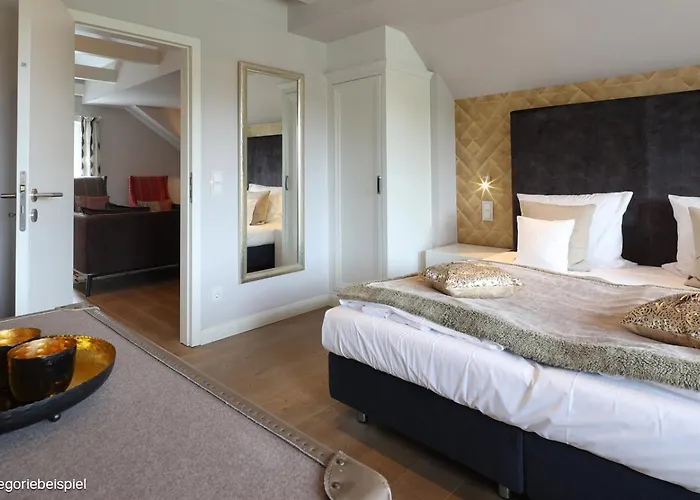 Hotel Hof Galerie 4*